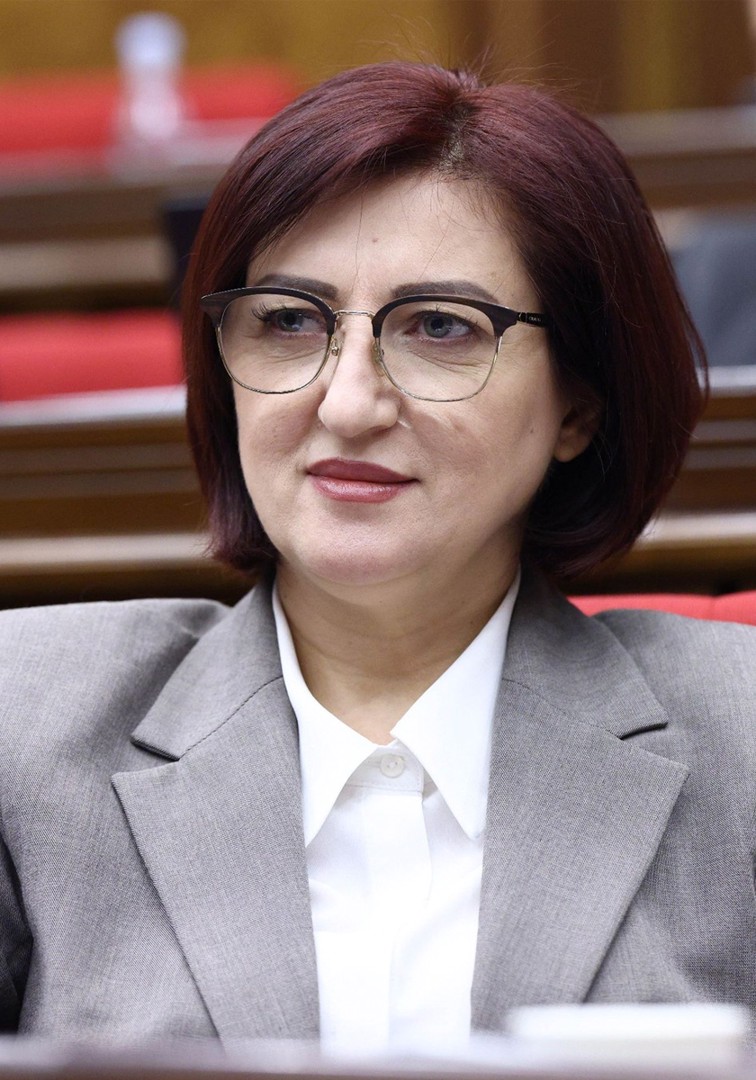 Գայանե Եղիազարյան