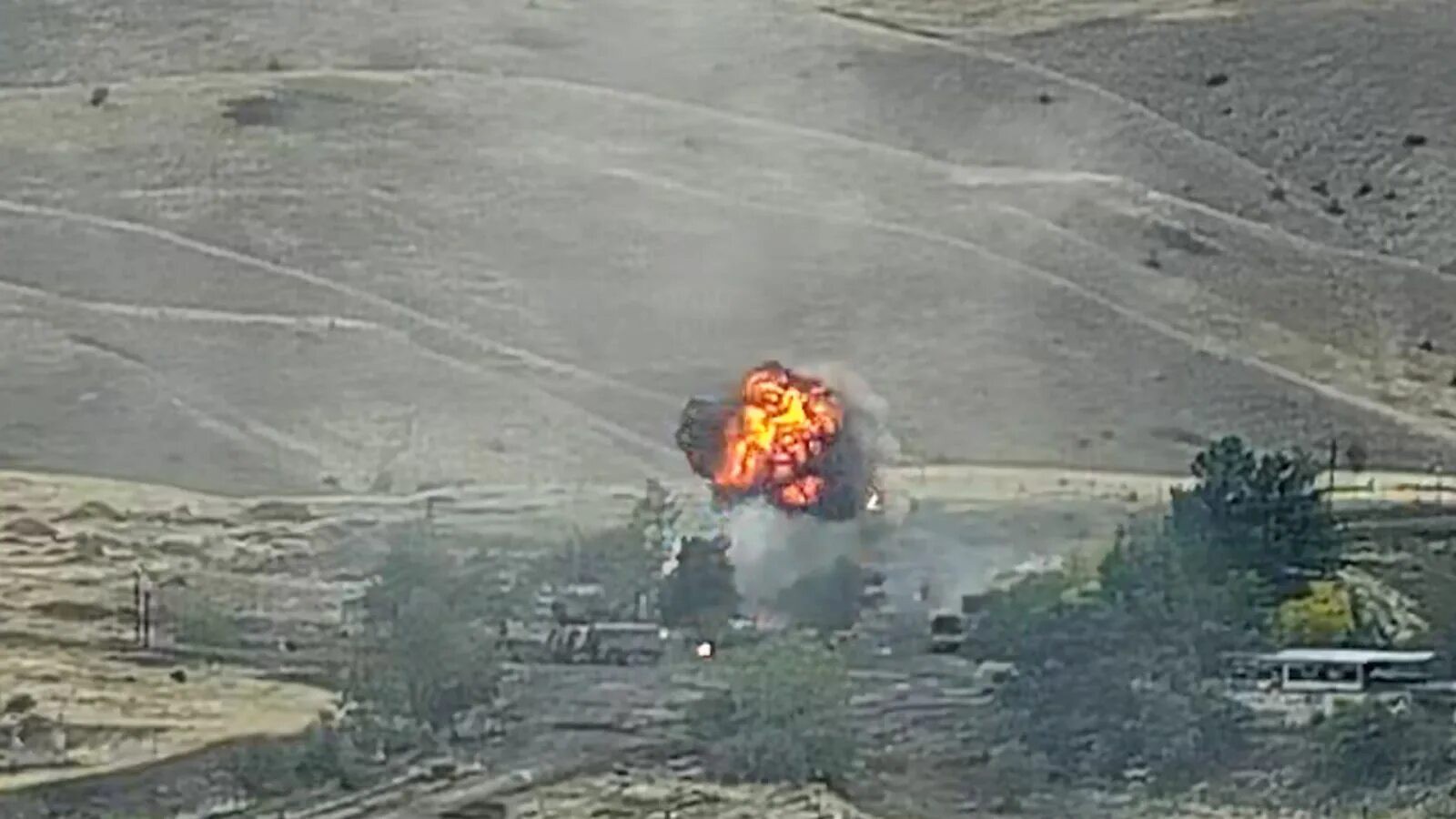 Պատգամավորն իր երկրի գնդակոծություններն արդարացրեց՝ «նրանք կարող են կրակել, մեզ ցավալի չի՛» արտահայտություններով։